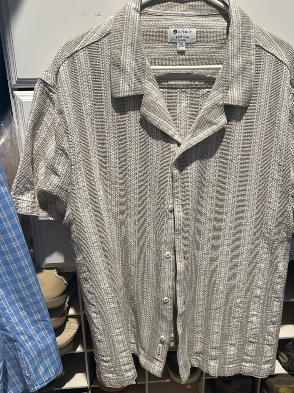 Sperry Men’s Cream-Textured Short Sleeve Button-Down Shirt